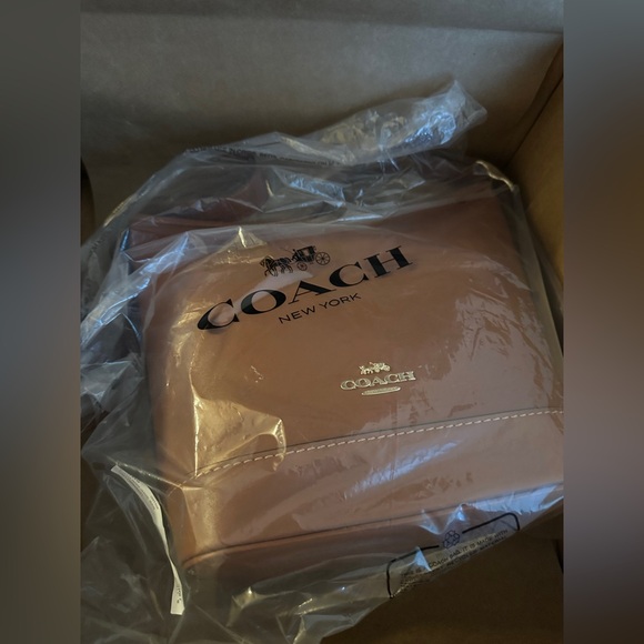 (NWT, box & bag) Coach Jude Duffle Bag NWT - Picture 9 of 12